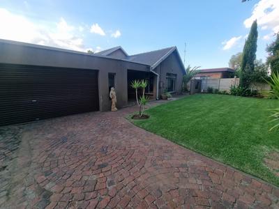 House For Sale in Three Rivers, Vereeniging