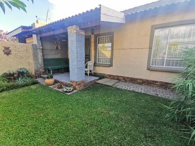 Townhouse For Sale in Riversdale, Meyerton